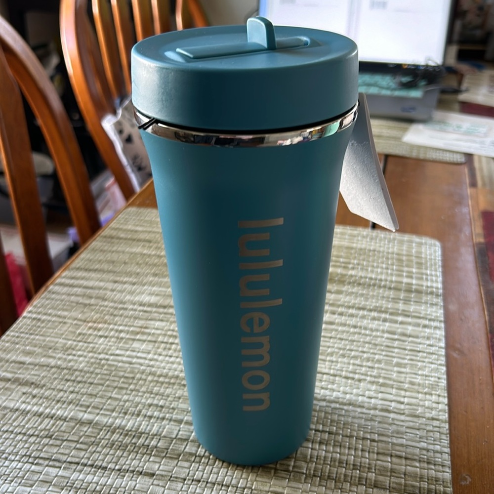 Lululemon Back to Life Tumbler 24oz MRLN ~ NEW